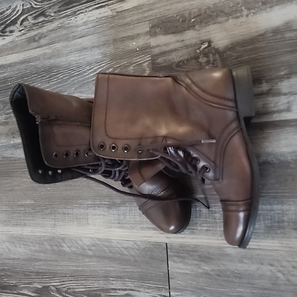 Steve Madden Troopa boots 6.5